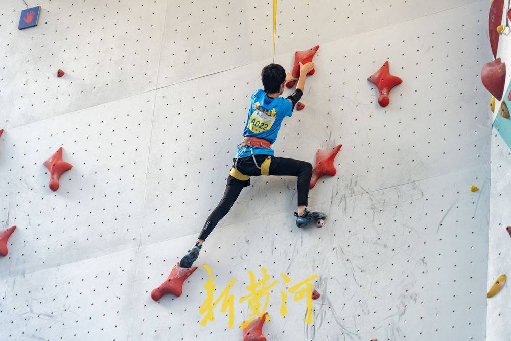 提到克里斯